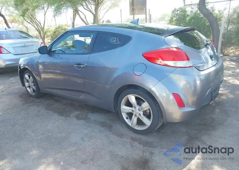 2013 Hyundai Veloster Base W/Black z USA, uszkodzony, nr VIN KMHTC6AD6DU125295